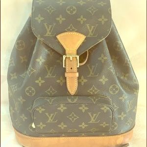 💯 authentic Louis Vuitton Montsouris MM backpack
